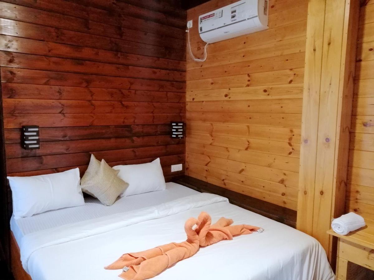 The Cabin Ella Bagian luar foto